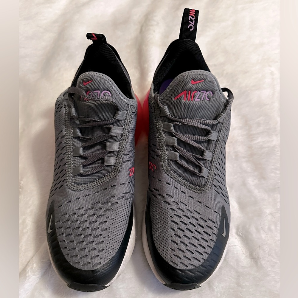 Nike AirMax 270